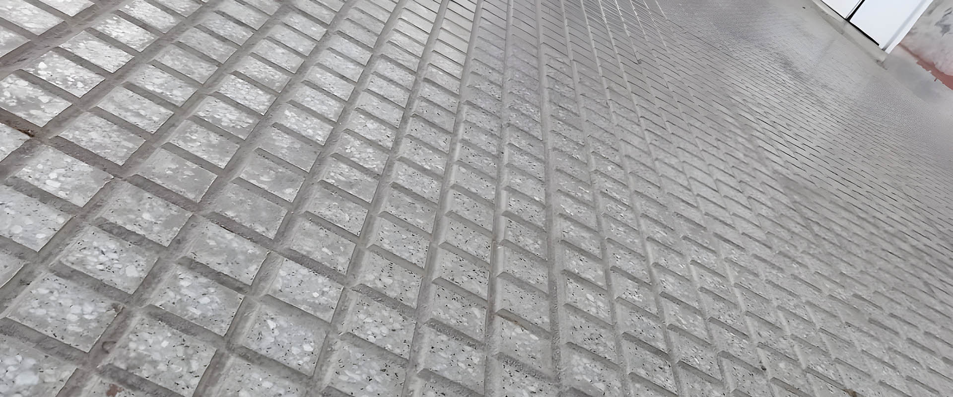 Imagen de un piso con baldosas
